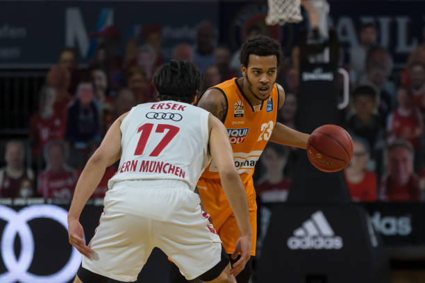 日晚上23 日晚上23