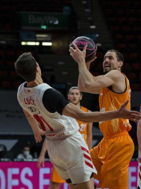 郑钦文同样 郑钦文同样