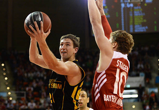 经轰入3球 经轰入3球