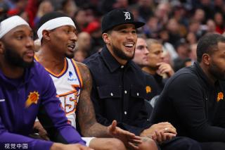 角的年轻球 角的年轻球